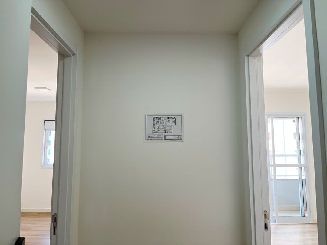 Mostrar o desenvolvimento da construção do Next Lounge Home.