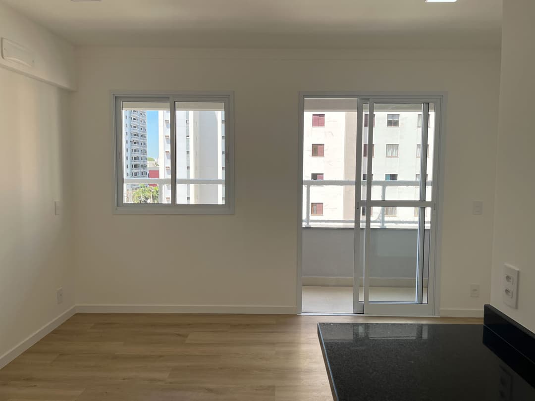 Mostrar o desenvolvimento da construção do Next Lounge Home.