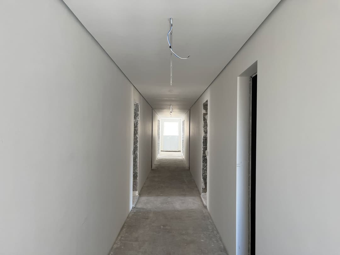 Mostrar o desenvolvimento da construção do Next Lounge Home.