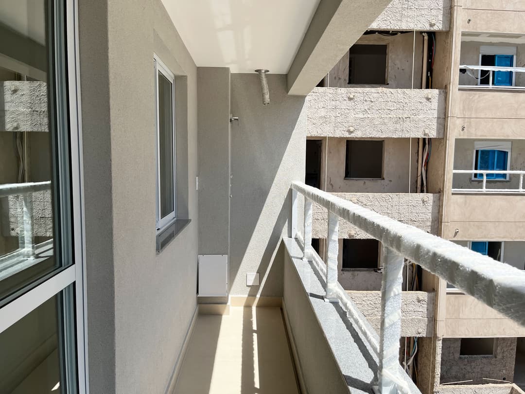 Mostrar o desenvolvimento da construção do Next Lounge Home.