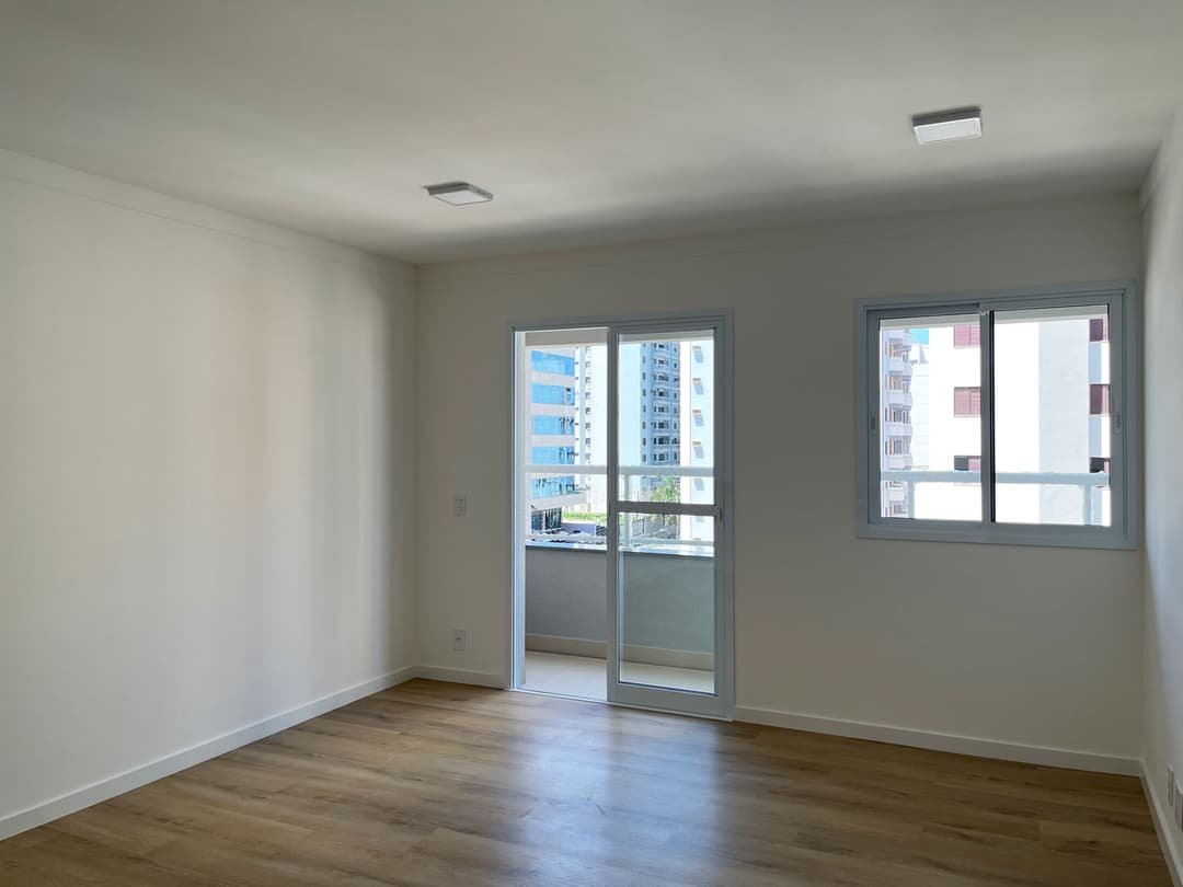 Mostrar o desenvolvimento da construção do Next Lounge Home.